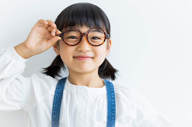 子どもの正しいメガネ選び。５つのポイントを解説