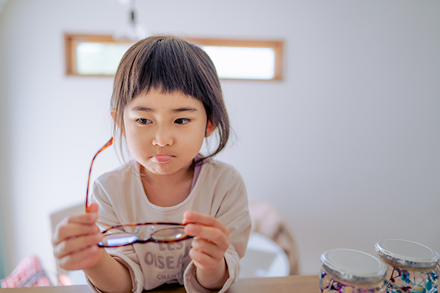 子どもにもある「乱視」。こんなサインに要注意！